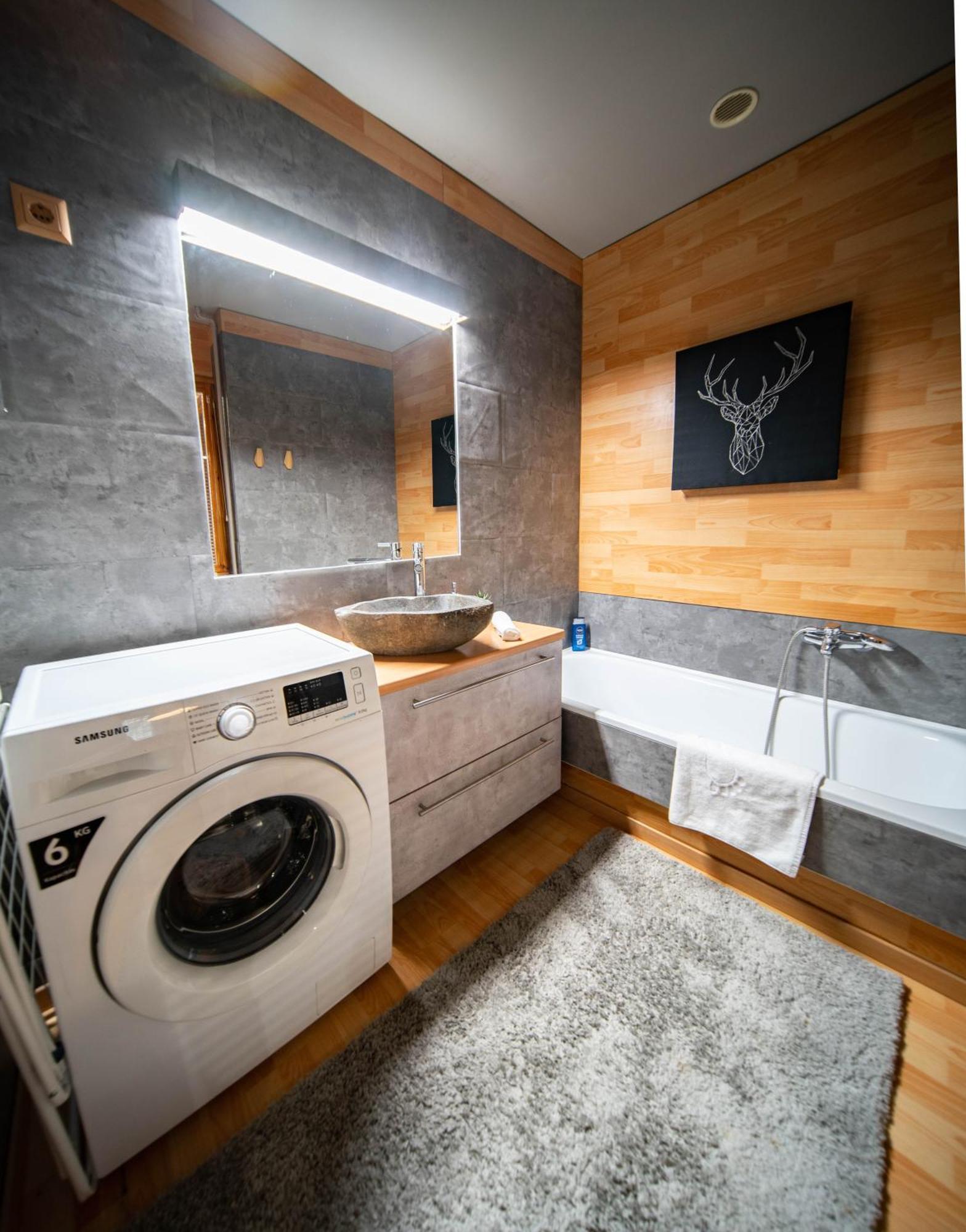 Lovely Flat By The Castle For 4Ppl บูดาเปสต์ ภายนอก รูปภาพ